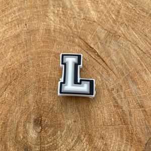 🔴10 for $10 shoe charms for Crocs